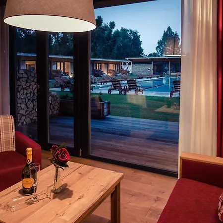 Otel Dlouha Louka 4*